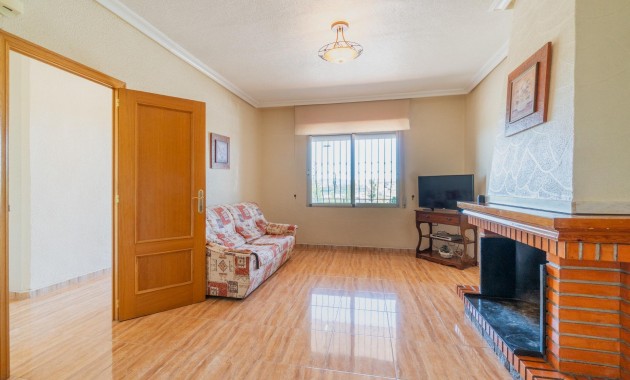 Sale - House -
San Miguel de Salinas - Torremendo
