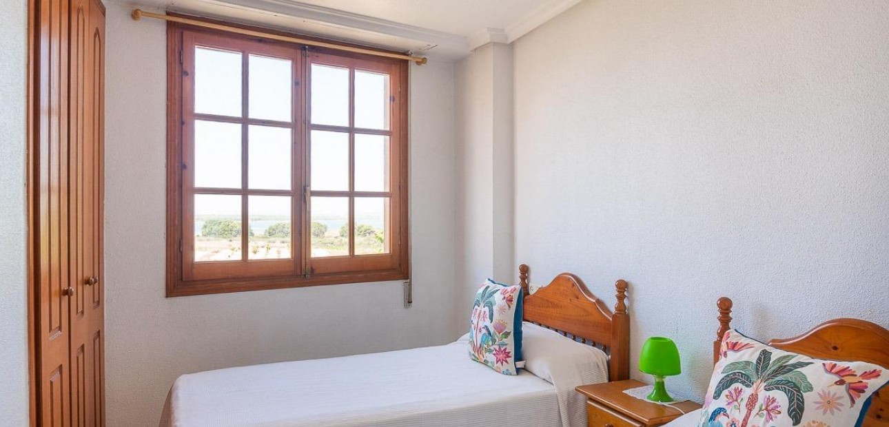 Sale - Apartment / flat -
Torrevieja - La Mata pueblo
