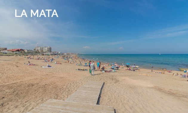 Sale - Apartment / flat -
Torrevieja - La Mata pueblo