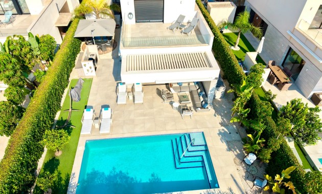 Sale - Detached Villa -
Los Montesinos - Los Montesinos - Urb. La Herrada