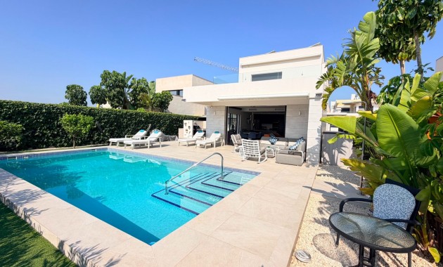 Sale - Detached Villa -
Los Montesinos - Los Montesinos - Urb. La Herrada