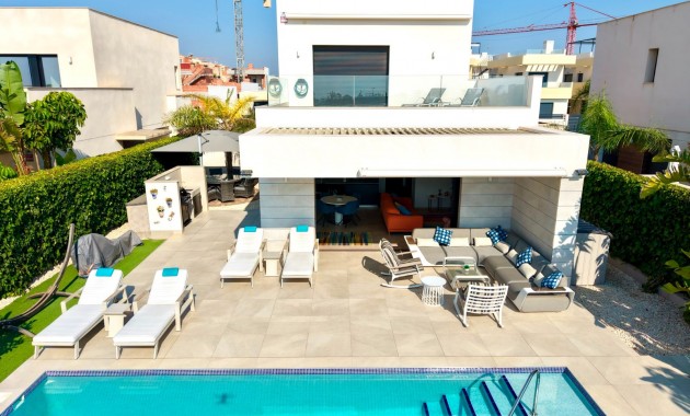Sale - Detached Villa -
Los Montesinos - Los Montesinos - Urb. La Herrada