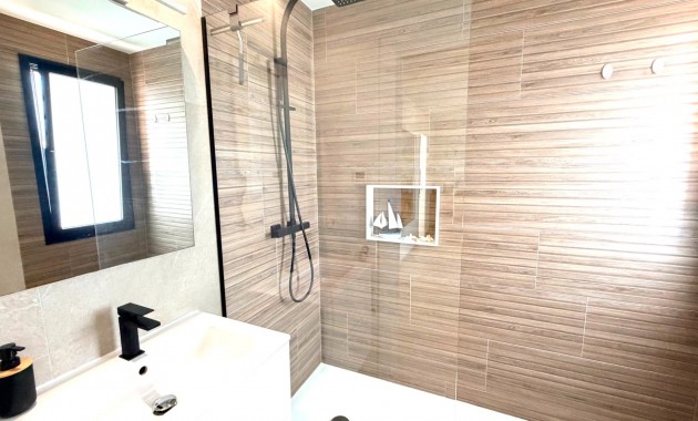 Sale - Detached Villa -
Los Montesinos - Los Montesinos - Urb. La Herrada