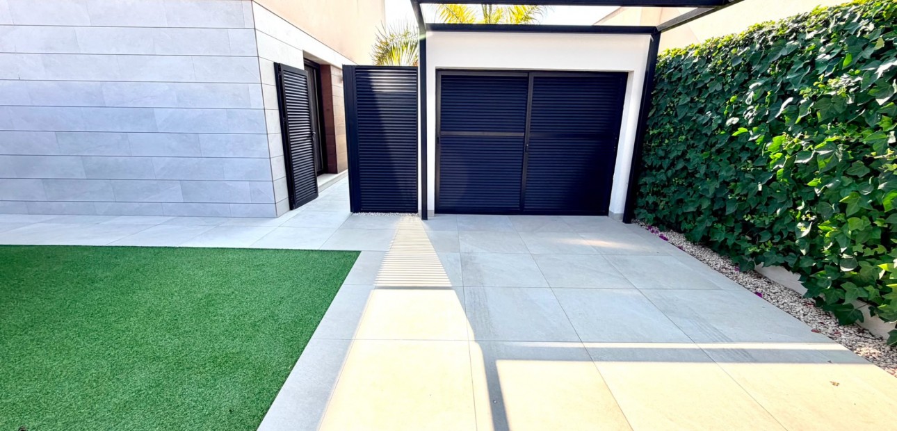 Sale - Detached Villa -
Los Montesinos - Los Montesinos - Urb. La Herrada