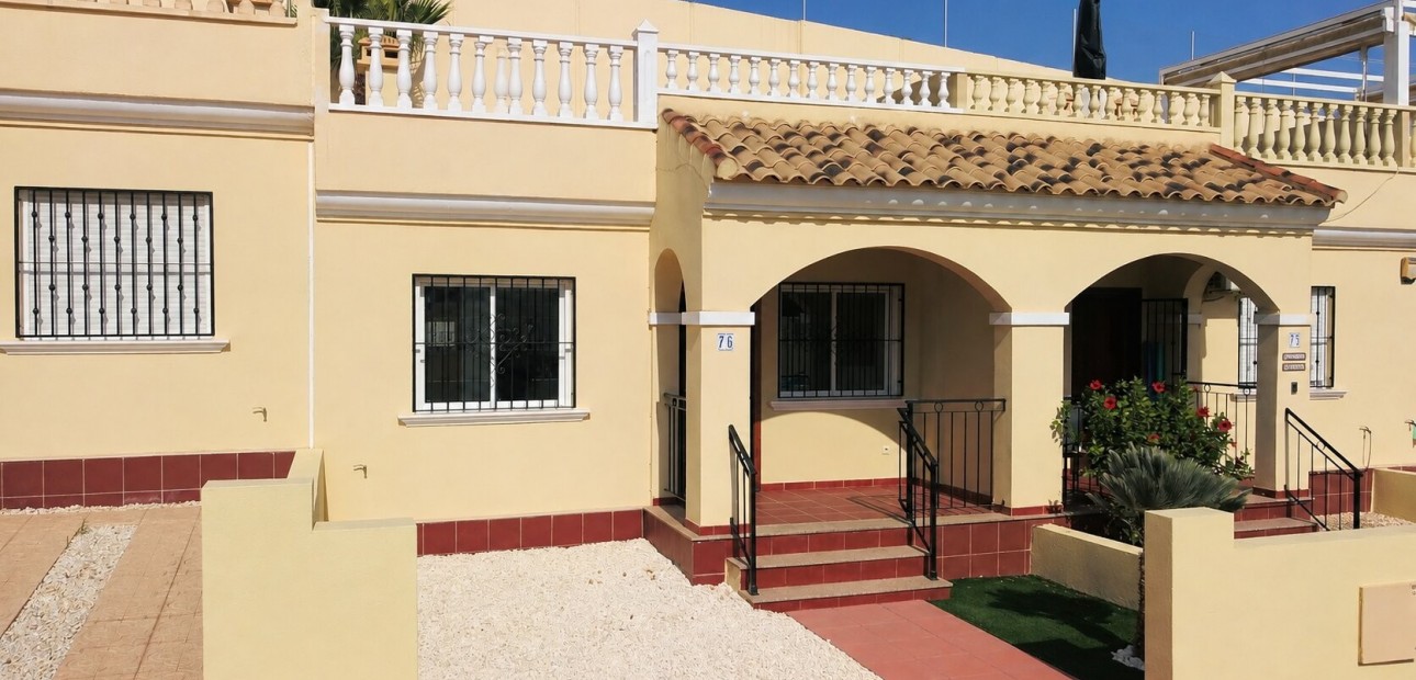 Sale - Bungalow -
Algorfa - Montemar