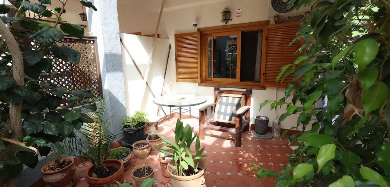 Sale - Bungalow -
Torrevieja - Acequion