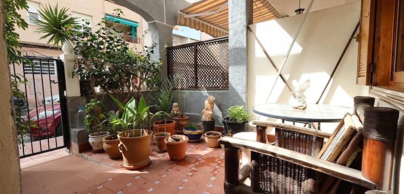 Sale - Bungalow -
Torrevieja - Acequion