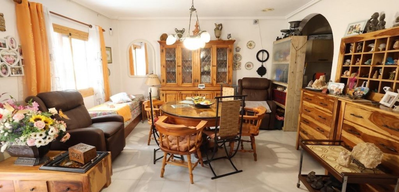 Sale - Bungalow -
Torrevieja - Acequion