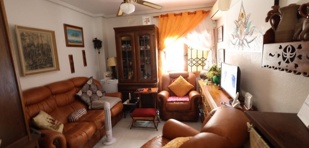 Sale - Bungalow -
Torrevieja - Acequion