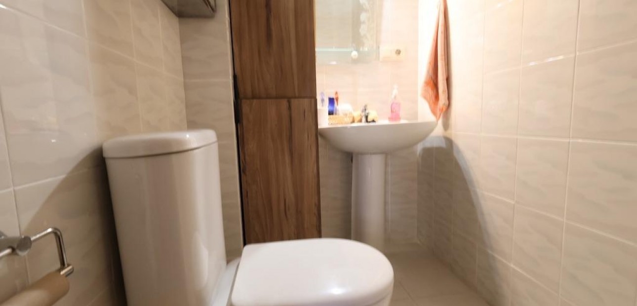 Sale - Bungalow -
Torrevieja - Acequion