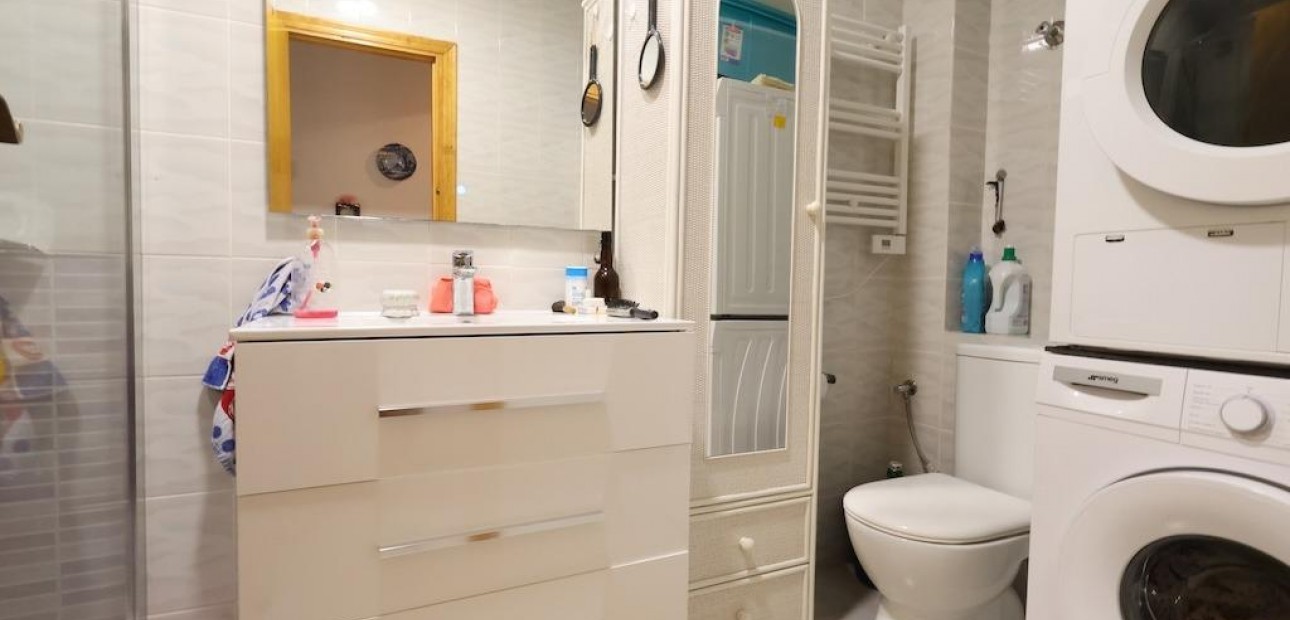 Sale - Bungalow -
Torrevieja - Acequion