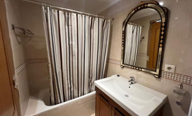 Sale - Apartment / flat -
Torrevieja - Playa de los locos