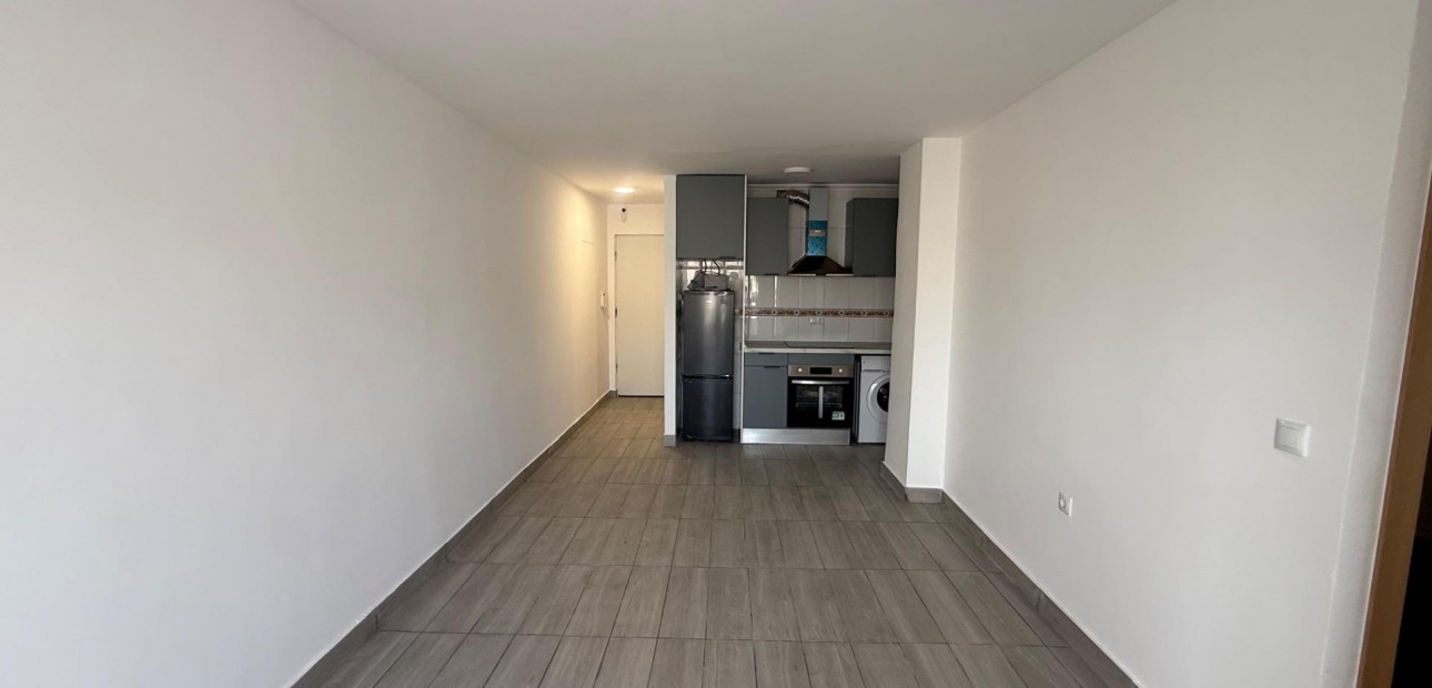 Sale - Apartment / flat -
Torrevieja - Estacion de autobuses