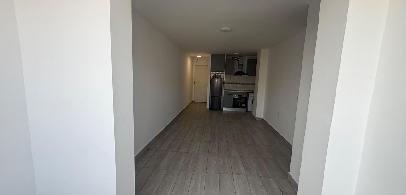 Sale - Apartment / flat -
Torrevieja - Estacion de autobuses