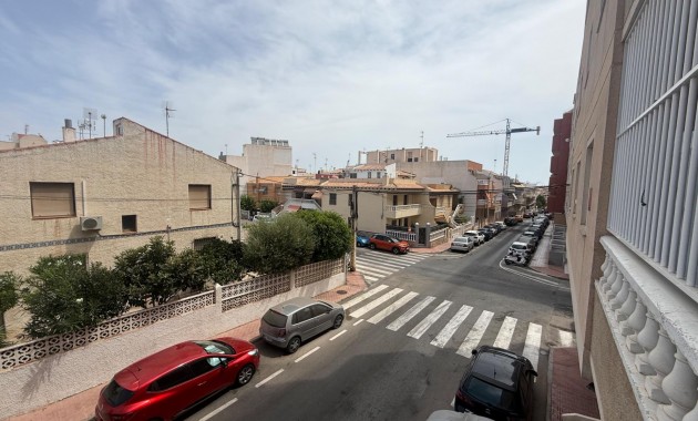 Sale - Apartment / flat -
Torrevieja - Estacion de autobuses