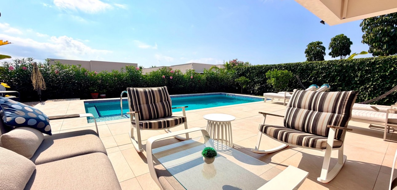 Sale - Detached Villa -
Los Montesinos - La Herrada