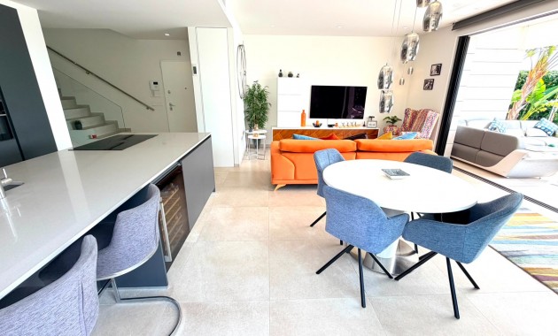 Sale - Detached Villa -
Los Montesinos - La Herrada