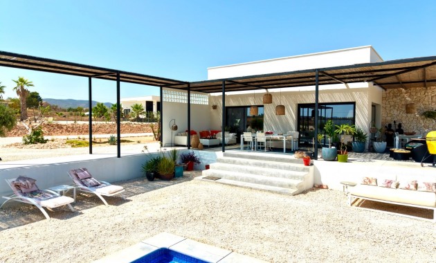 Sale - Country Property -
Pinoso - Pinoso - Country