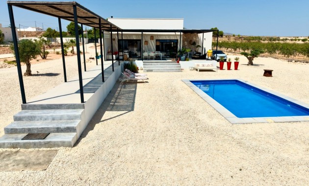 Sale - Country Property -
Pinoso - Pinoso - Country