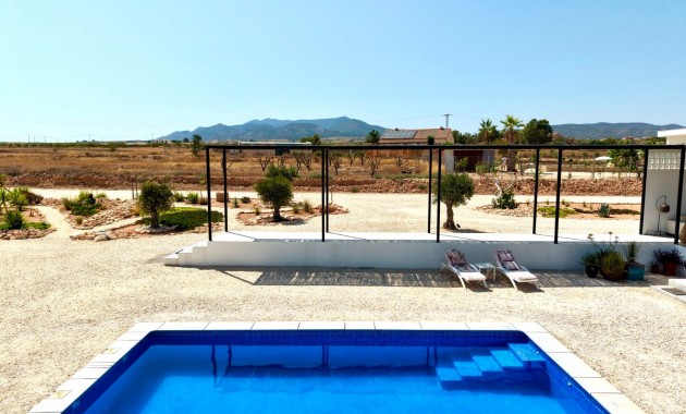 Sale - Country Property -
Pinoso - Pinoso - Country