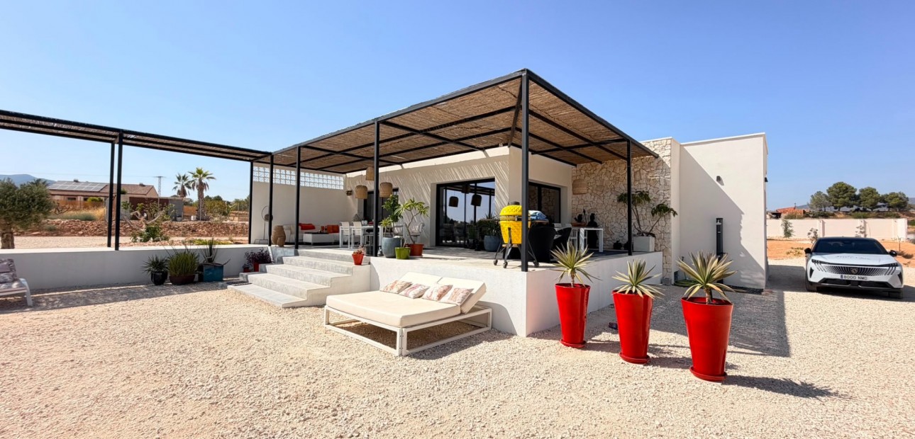 Sale - Country Property -
Pinoso - Pinoso - Country