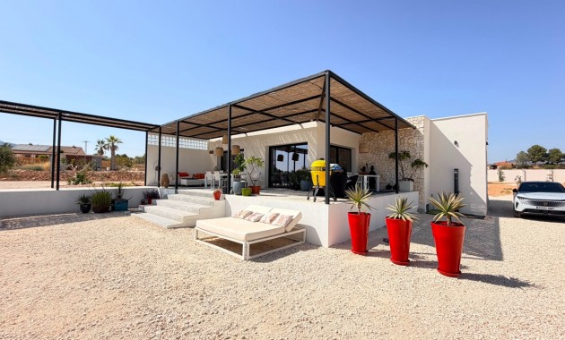 Sale - Country Property -
Pinoso - Pinoso - Country