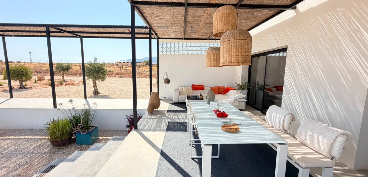 Sale - Country Property -
Pinoso - Pinoso - Country