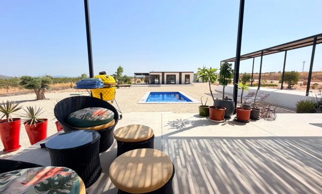Sale - Country Property -
Pinoso - Pinoso - Country