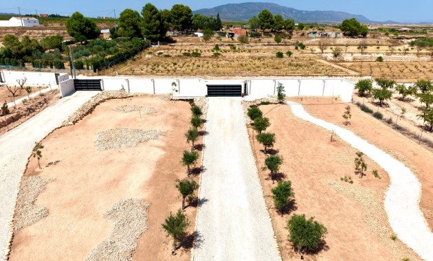 Sale - Country Property -
Pinoso - Pinoso - Country