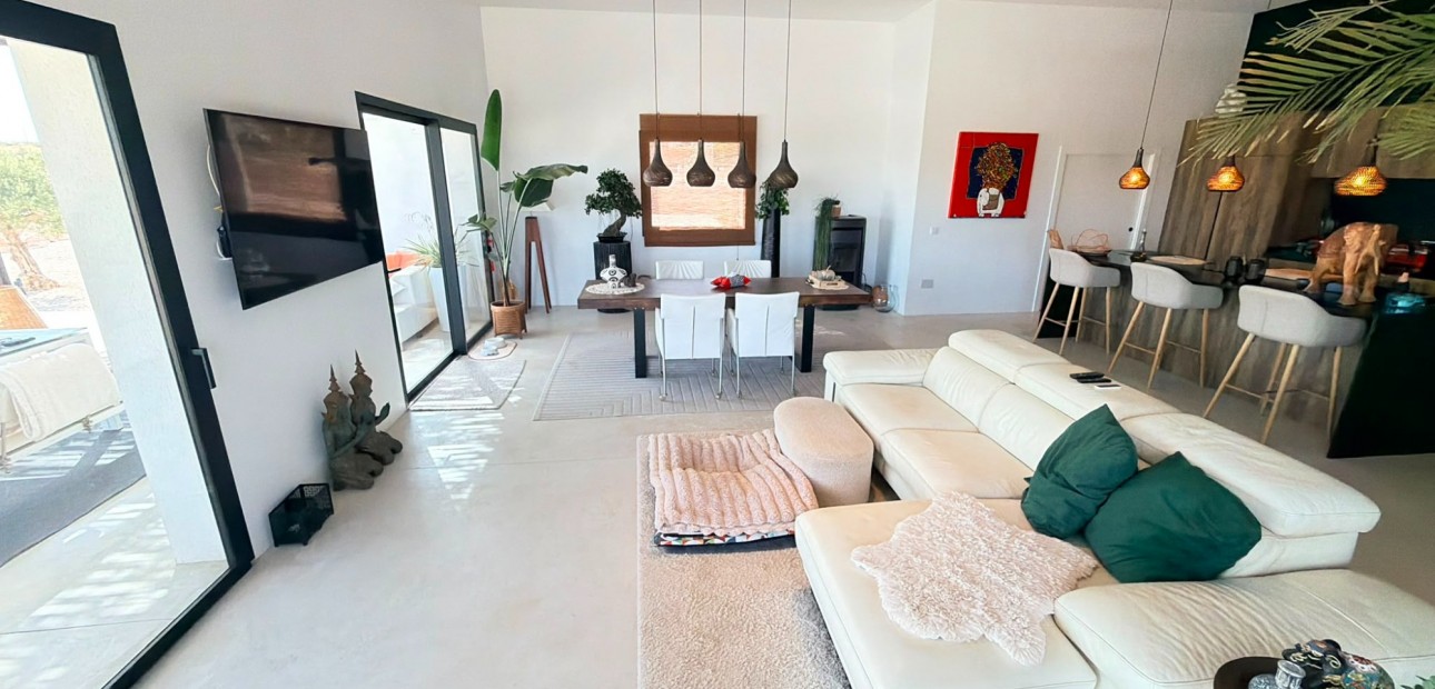 Sale - Country Property -
Pinoso - Pinoso - Country