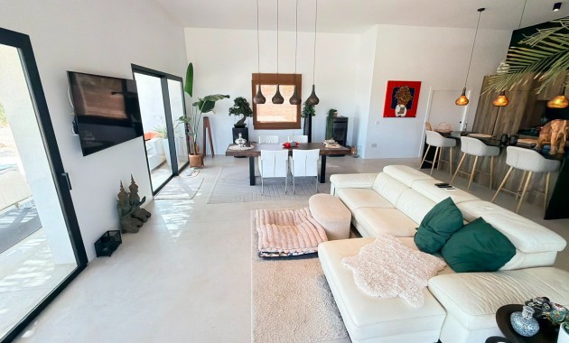 Sale - Country Property -
Pinoso - Pinoso - Country