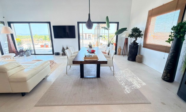 Sale - Country Property -
Pinoso - Pinoso - Country