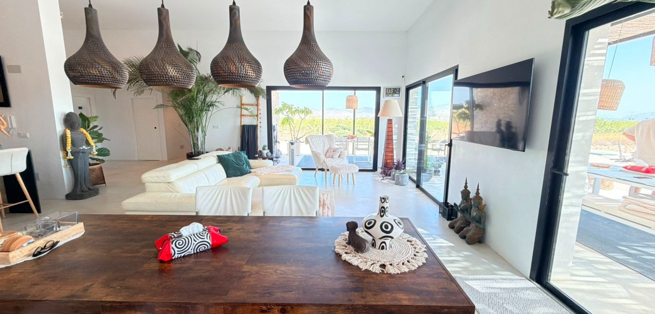 Sale - Country Property -
Pinoso - Pinoso - Country