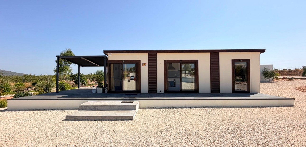 Sale - Country Property -
Pinoso - Pinoso - Country