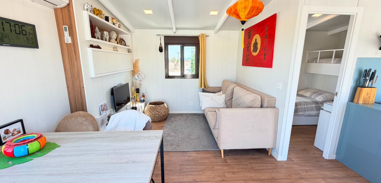 Sale - Country Property -
Pinoso - Pinoso - Country