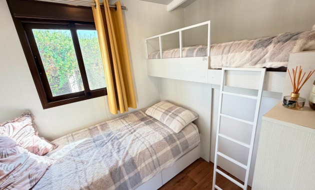 Sale - Country Property -
Pinoso - Pinoso - Country