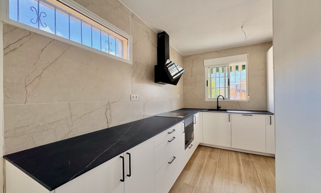 Sale - Single Family Home -
Orihuela - Los Balcones