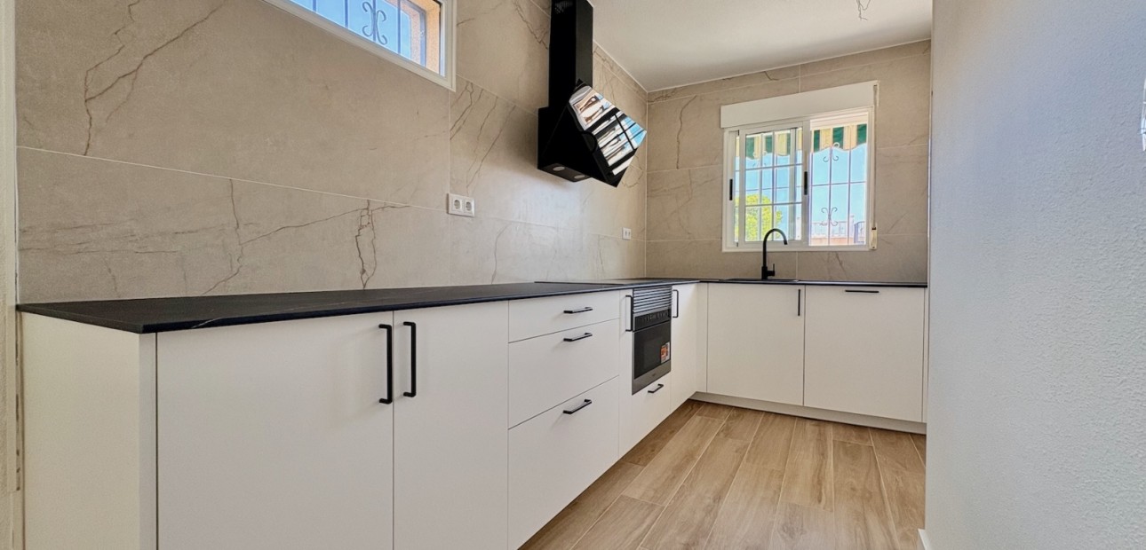 Sale - Single Family Home -
Orihuela - Los Balcones