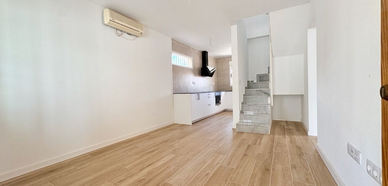Sale - Single Family Home -
Orihuela - Los Balcones