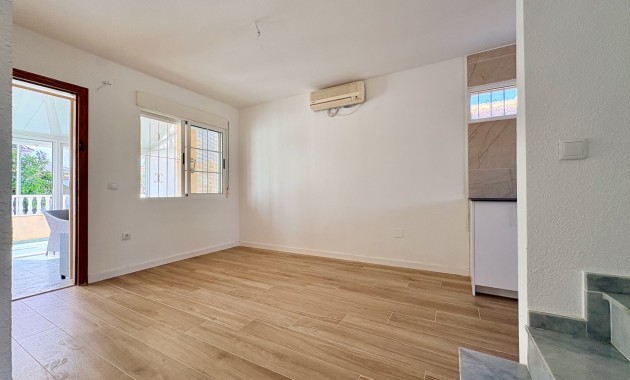 Sale - Single Family Home -
Orihuela - Los Balcones