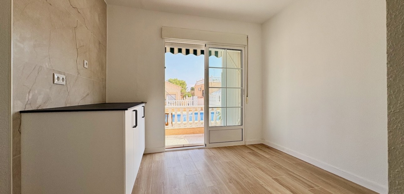 Sale - Single Family Home -
Orihuela - Los Balcones