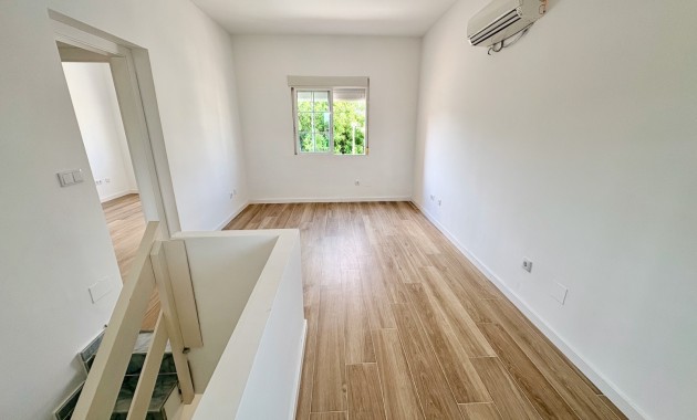 Sale - Single Family Home -
Orihuela - Los Balcones