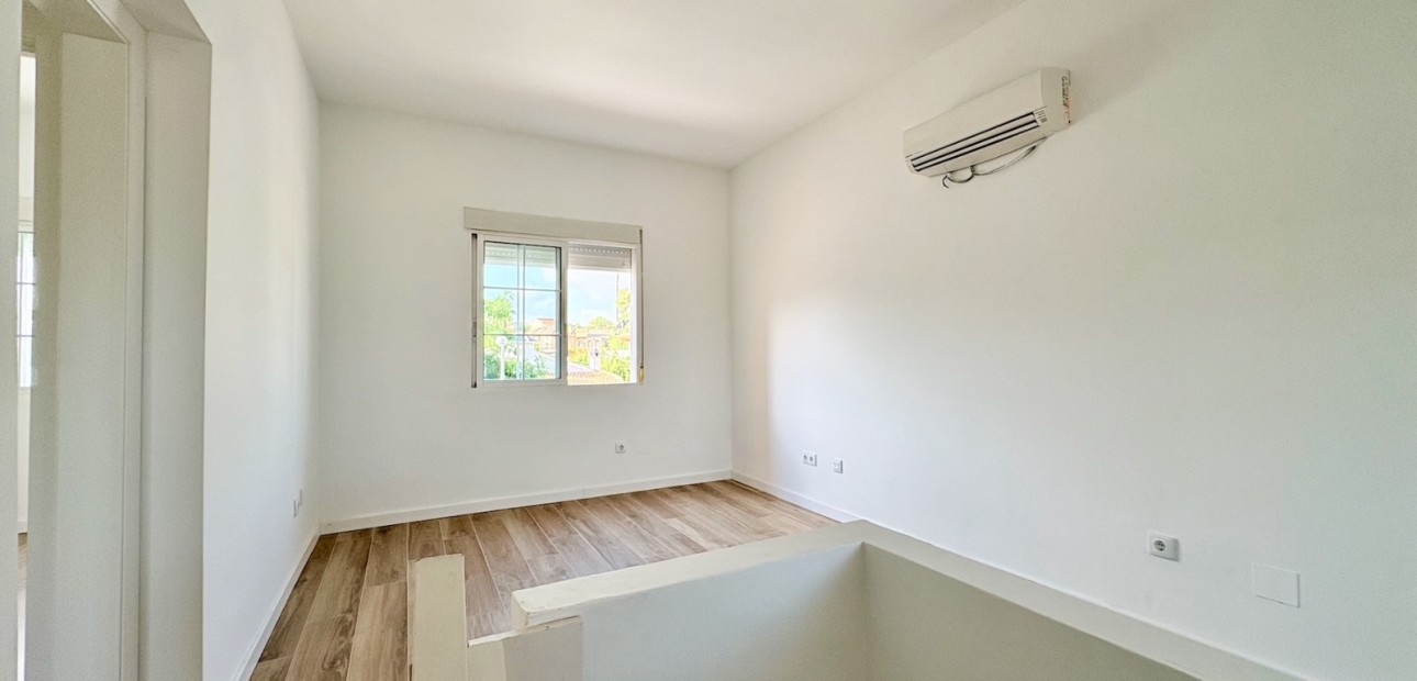 Sale - Single Family Home -
Orihuela - Los Balcones