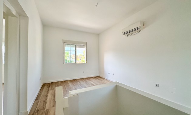 Sale - Single Family Home -
Orihuela - Los Balcones