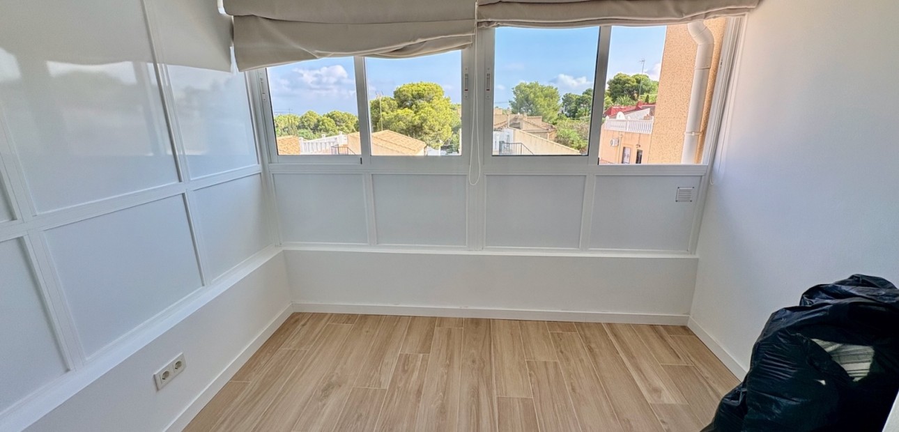 Sale - Single Family Home -
Orihuela - Los Balcones