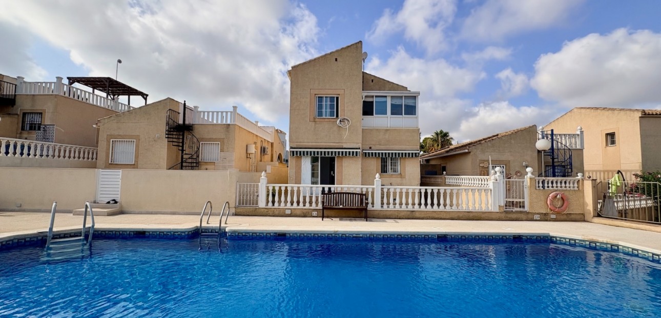 Sale - Single Family Home -
Orihuela - Los Balcones