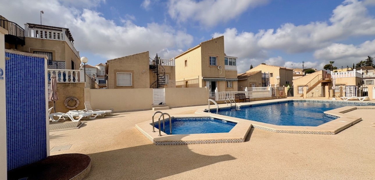 Sale - Single Family Home -
Orihuela - Los Balcones