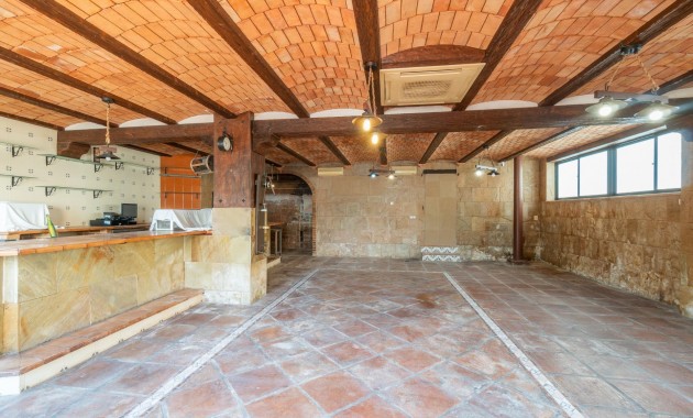 Sale - Villa -
Torrevieja - Los altos