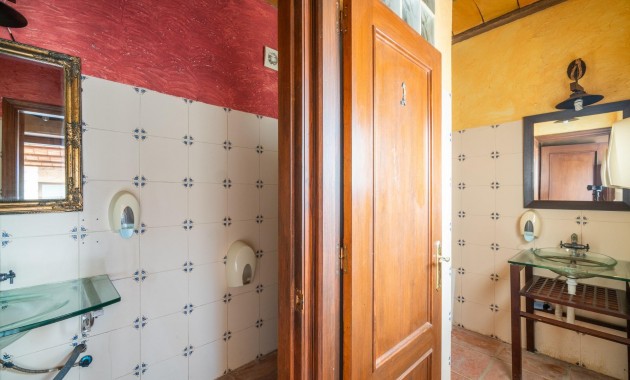 Sale - Villa -
Torrevieja - Los altos
