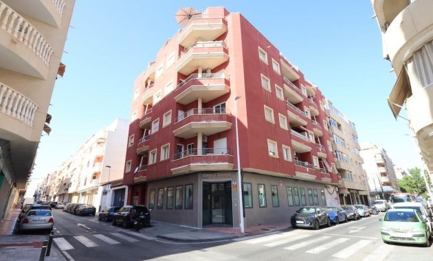 Sale - Apartment / flat -
Torrevieja - Centro
